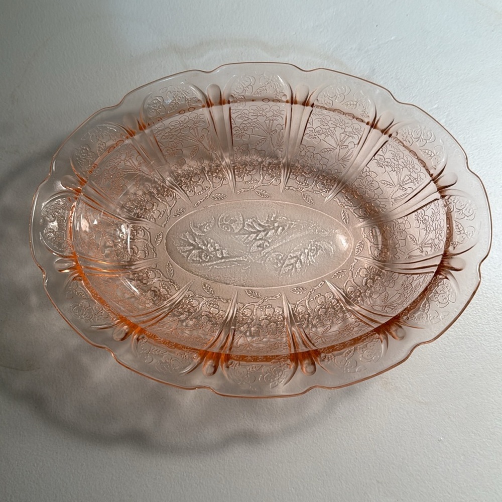 🍄Vtg Pink Depression Glass Jeannette CHERRY BLOSSOM 9 x 6 3/4" Oval Serving Bowl